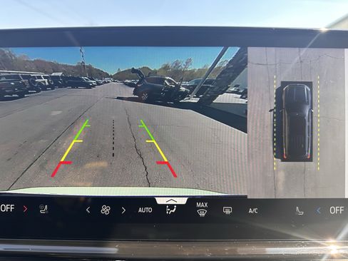 Used 2025 Ford Expedition Active image 26