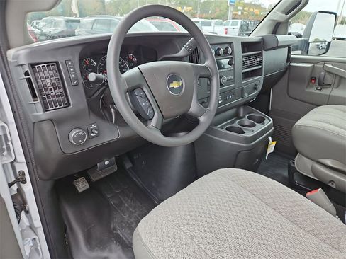 New 2025 Chevrolet Express 3500 w/ Power Convenience Package image 2