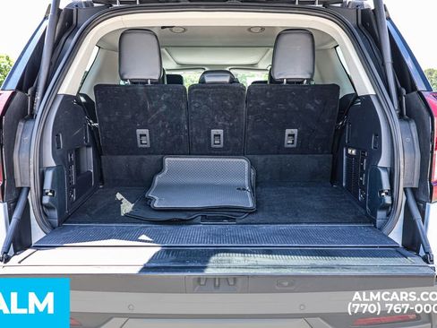 Used 2025 Ford Expedition Platinum AWD/4WD image 24