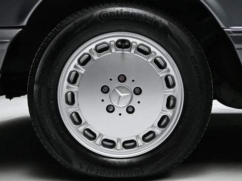 Used 1991 Mercedes-Benz 560 SEL image 30