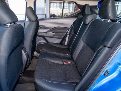 Used 2024 Nissan Kicks SV image 15