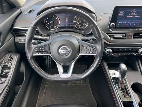 Used 2022 Nissan Altima 2.5 SR FWD image 17