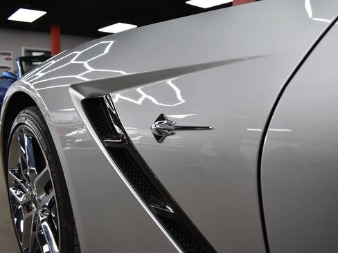 Used 2014 Chevrolet Corvette Stingray Convertible w/ 2LT Preferred Equipment Group image 34