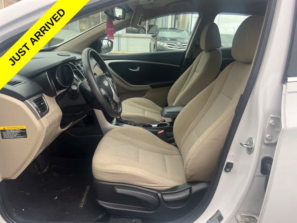 Used 2013 Hyundai Elantra GT FWD image 6