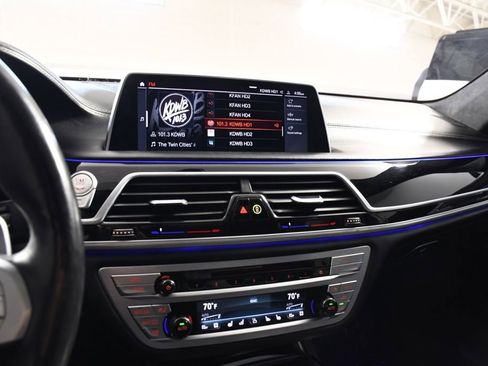 Used 2020 BMW M760i xDrive w/ Luxury Rear Seating Package AWD/4WD image 32