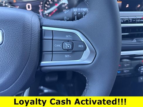 New 2026 Jeep Compass Latitude image 17