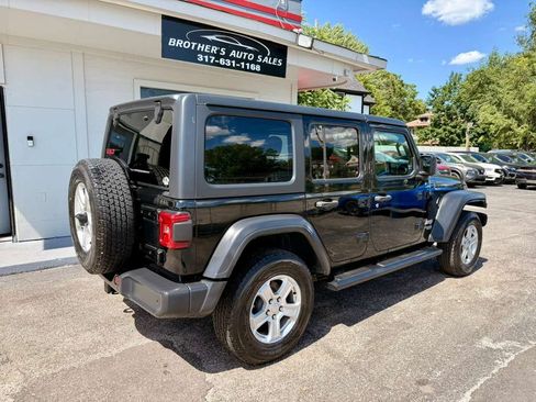 Used 2019 Jeep Wrangler Unlimited Sport S AWD/4WD image 17