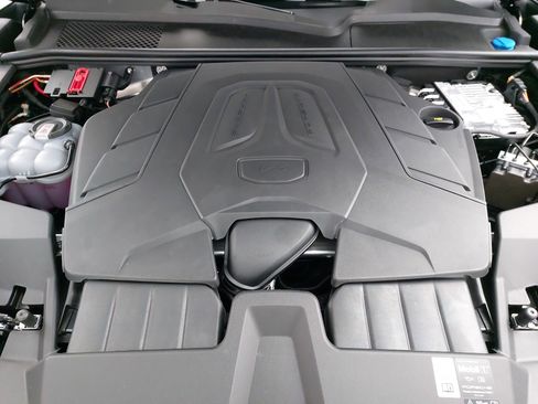 New 2026 Porsche Cayenne image 33