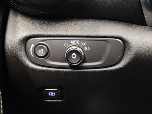 Used 2025 Chevrolet Blazer LT FWD image 26