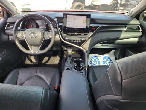 Used 2023 Toyota Camry XSE w/ Navigation Package image 14