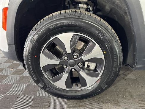 Used 2024 Jeep Grand Cherokee Limited 4xe image 34