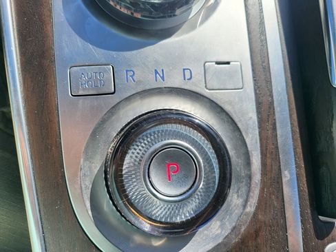 Used 2024 Genesis GV80 2.5T image 8