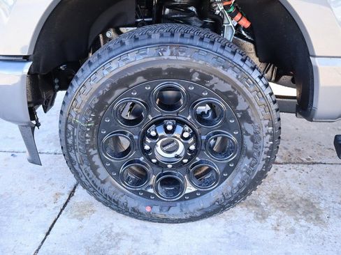 New 2026 Ford F250 Lariat w/ Black Appearance Package image 20