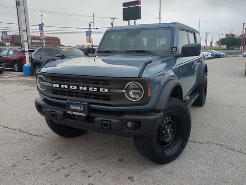 Used 2023 Ford Bronco Black Diamond AWD/4WD image 1