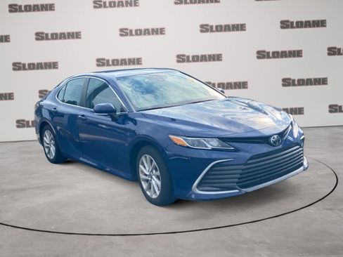 Used 2024 Toyota Camry LE FWD image 2