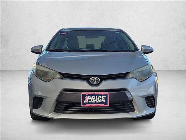 Used 2015 Toyota Corolla LE FWD image 2
