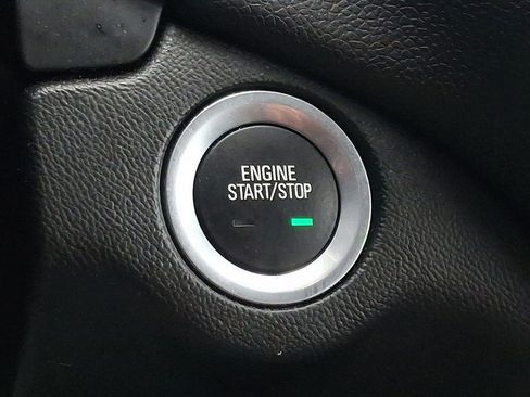 Used 2019 Chevrolet Equinox LT image 23