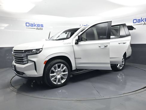 Used 2022 Chevrolet Tahoe High Country AWD/4WD image 57