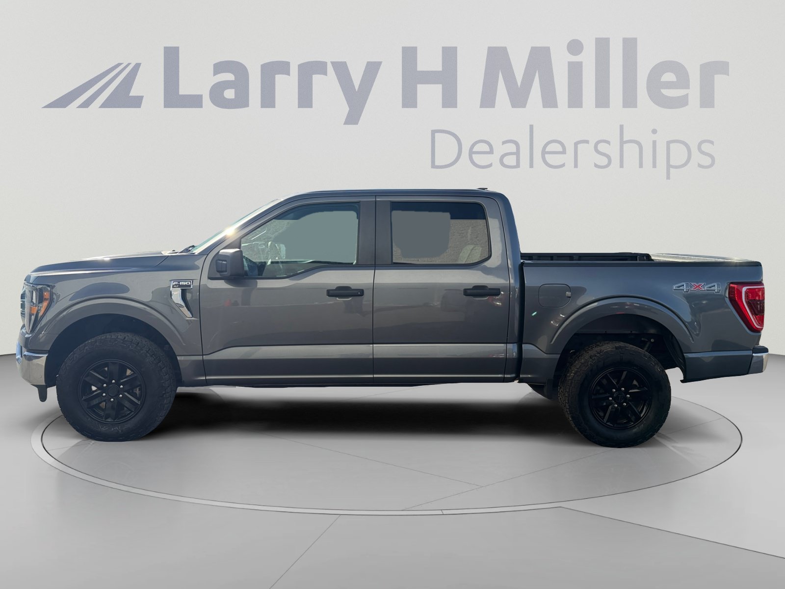 Used 2023 Ford F150 XLT AWD/4WD image 2