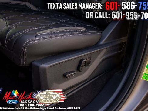 New 2026 Ford F250 Lariat w/ Black Appearance Package AWD/4WD image 43