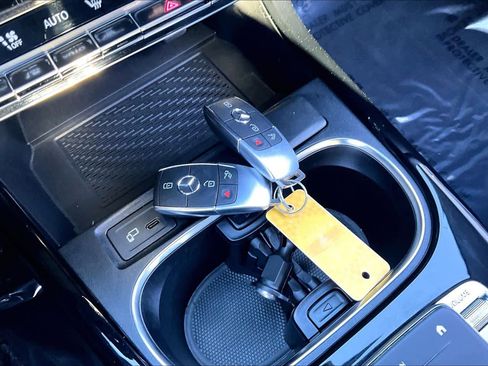 Used 2020 Mercedes-Benz CLA 250 CLA 250 image 13