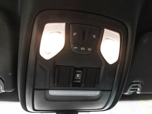 Used 2020 RAM 1500 Big Horn AWD/4WD image 30