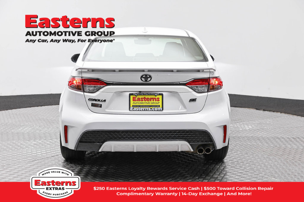 Used 2022 Toyota Corolla SE FWD image 7