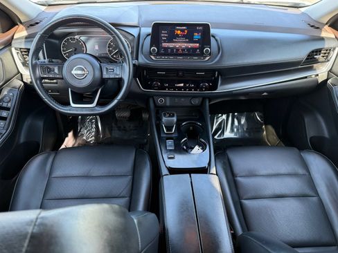 Used 2023 Nissan Rogue SV w/ SV Premium Package FWD image 28