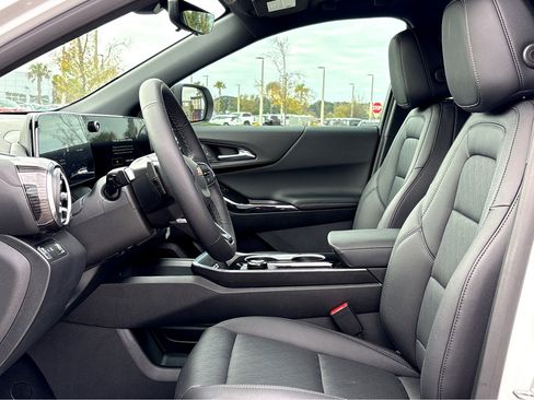 New 2026 Chevrolet Equinox LT w/ Convenience Package II image 15