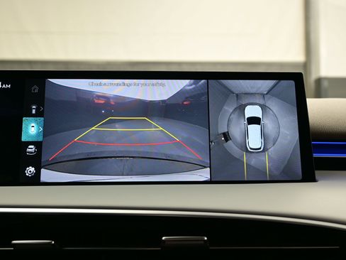 Certified 2026 Genesis GV70 2.5T Advanced image 19