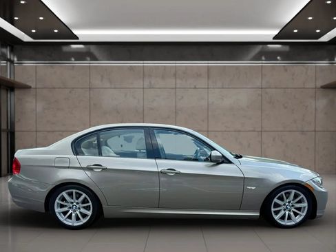 Used 2009 BMW 328i Sedan RWD image 9