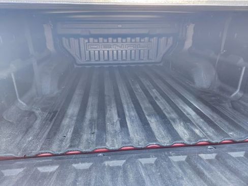 Used 2024 GMC Canyon Denali image 6