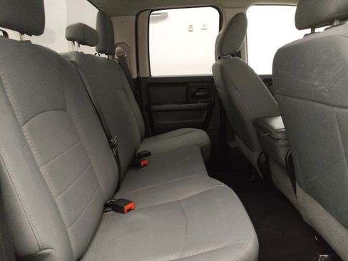 Used 2018 RAM 1500 Express w/ Express Value Package image 19