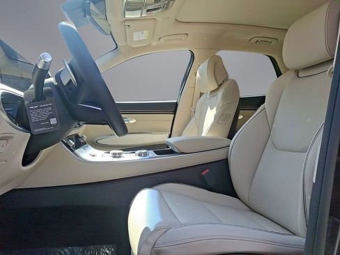 New 2026 Genesis GV70 2.5T Advanced image 14