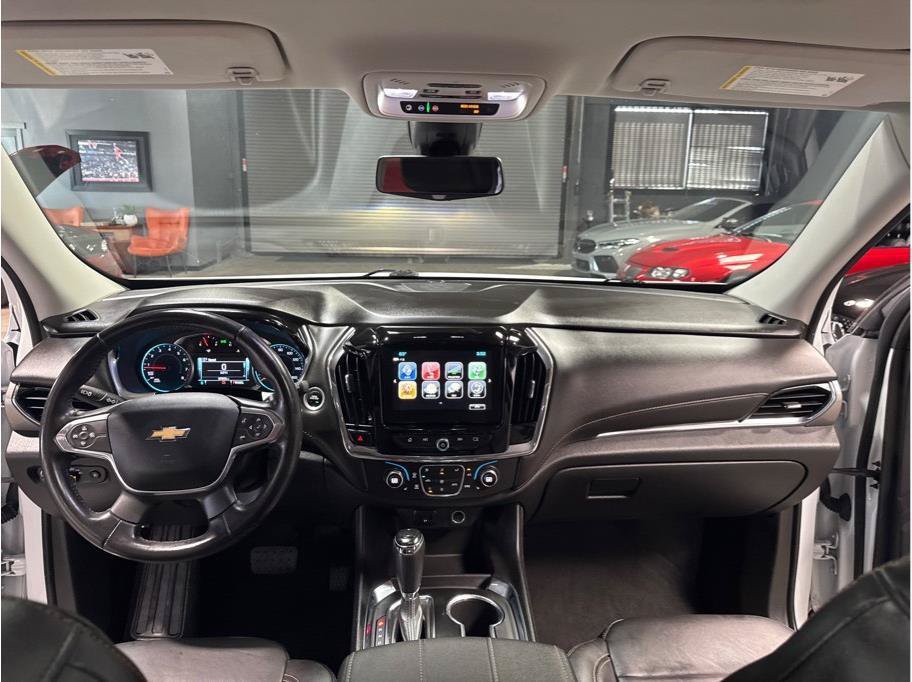Used 2019 Chevrolet Traverse LT w/ LT Premium Package AWD/4WD image 30