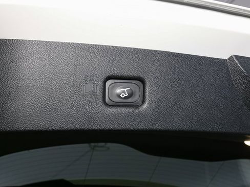 Used 2021 Lincoln Nautilus Reserve w/ Cargo Utility Package image 11