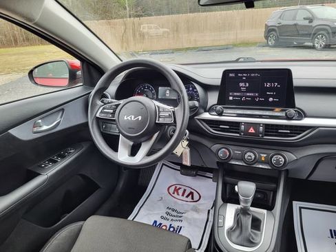 Used 2024 Kia Forte LXS image 15