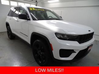 Certified 2023 Jeep Grand Cherokee Altitude video 1