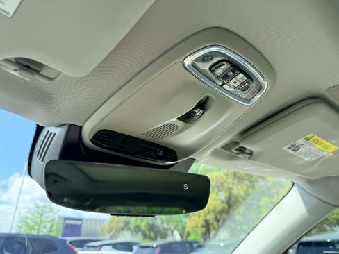 Used 2016 Volvo XC90 T8 Inscription w/ Vision Package image 23