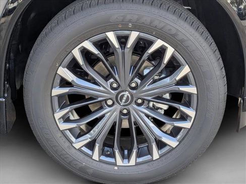 New 2026 Nissan Rogue Platinum image 9