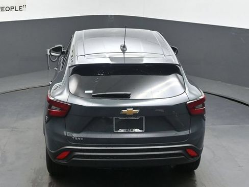 New 2026 Chevrolet Trax LS FWD image 35