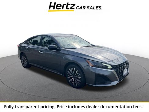 Used 2025 Nissan Altima 2.5 SV FWD image 1