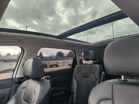 Used 2022 Kia Sorento SX image 8