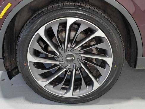 Used 2020 Lincoln Aviator Reserve w/ Equipment Group 202A image 3