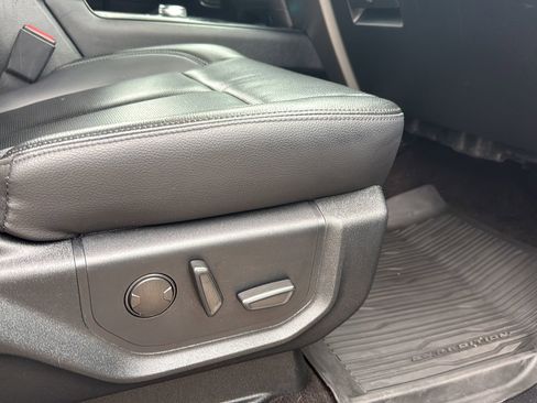 Used 2021 Ford Expedition XLT RWD image 23