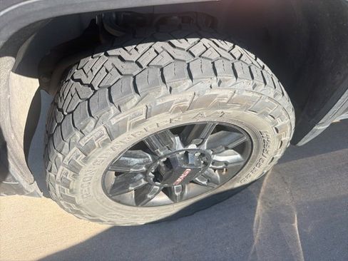 Used 2024 GMC Sierra 2500 AT4 w/ AT4 Premium Plus Package image 6