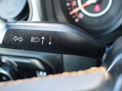 Used 2024 Jeep Wrangler Sport S image 21