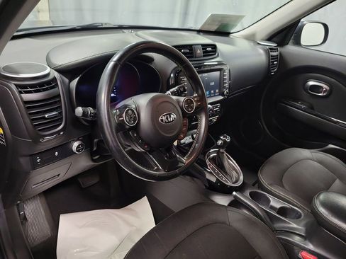 Used 2016 Kia Soul + w/ Audio Package FWD image 14