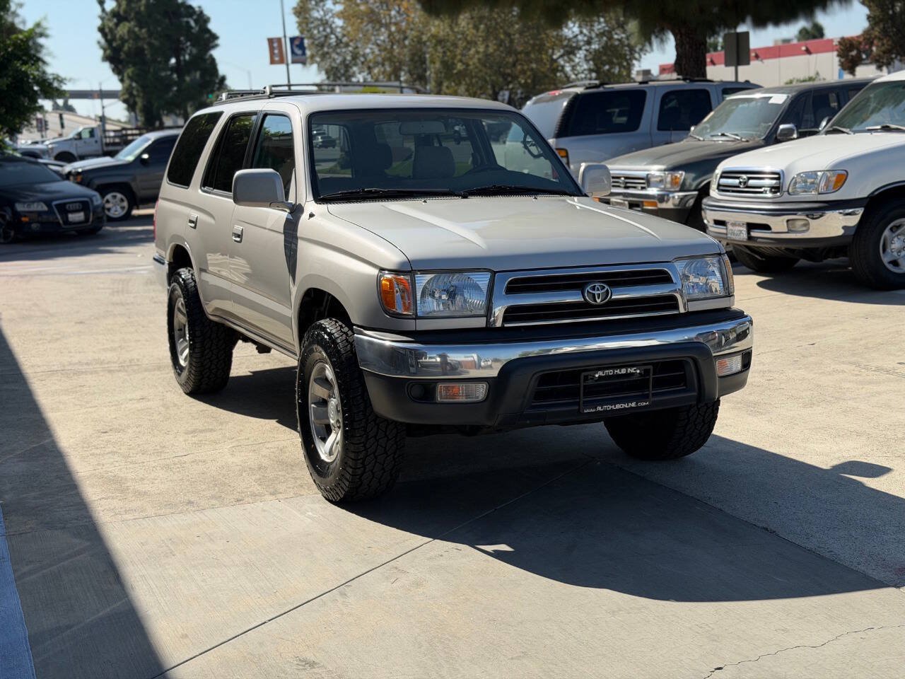 Used 1999 Toyota 4Runner SR5 RWD image 4