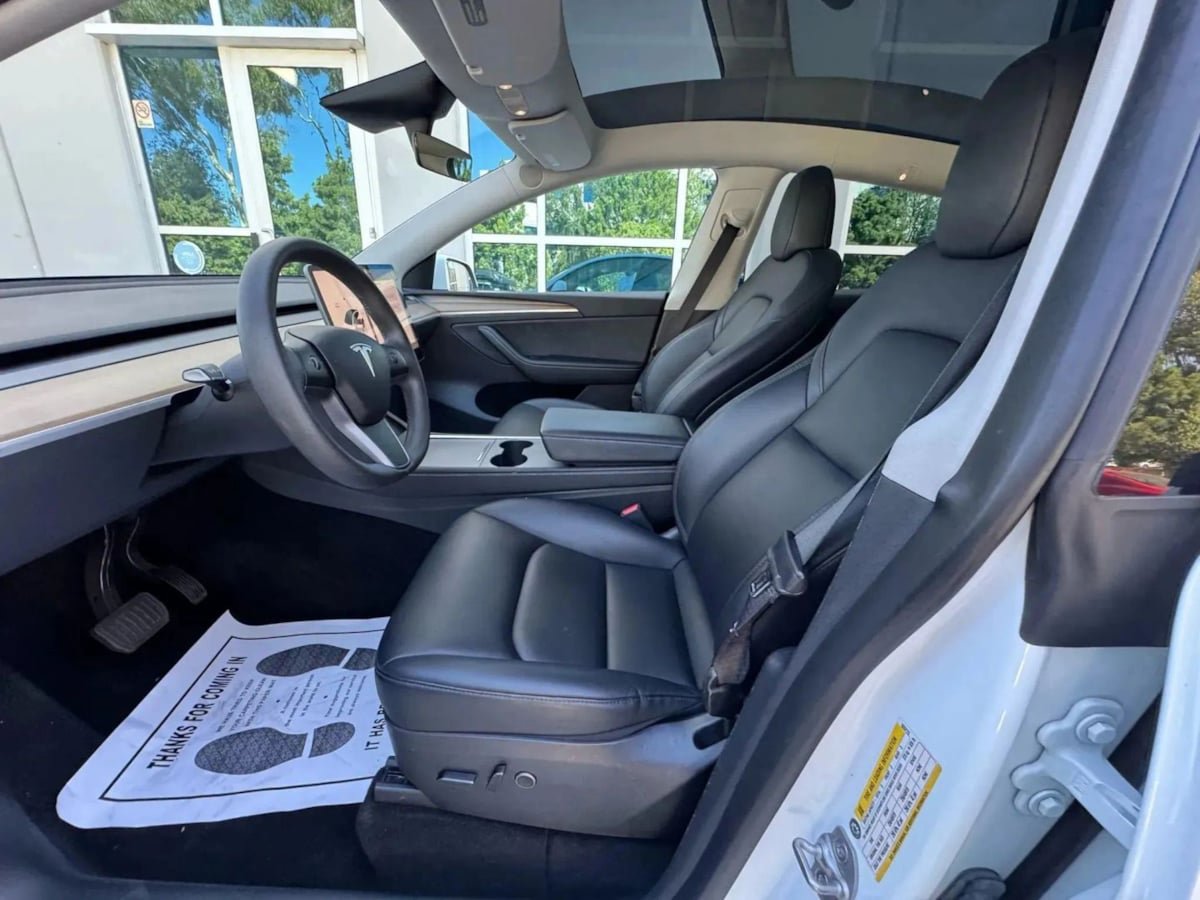 Used 2023 Tesla Model Y Long Range AWD/4WD image 11